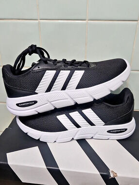 Adidas Cloudfoam Flex - Black & White Women US 6 Wide NWT